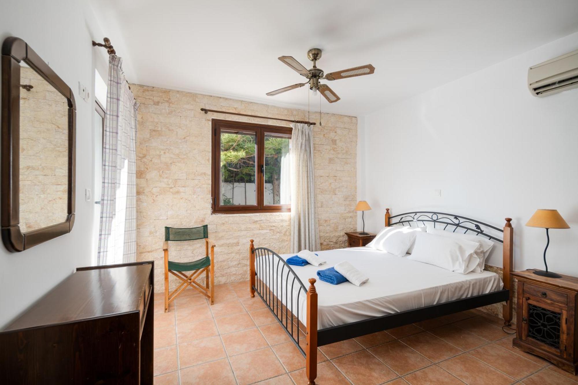Villa Saronida Exterior photo