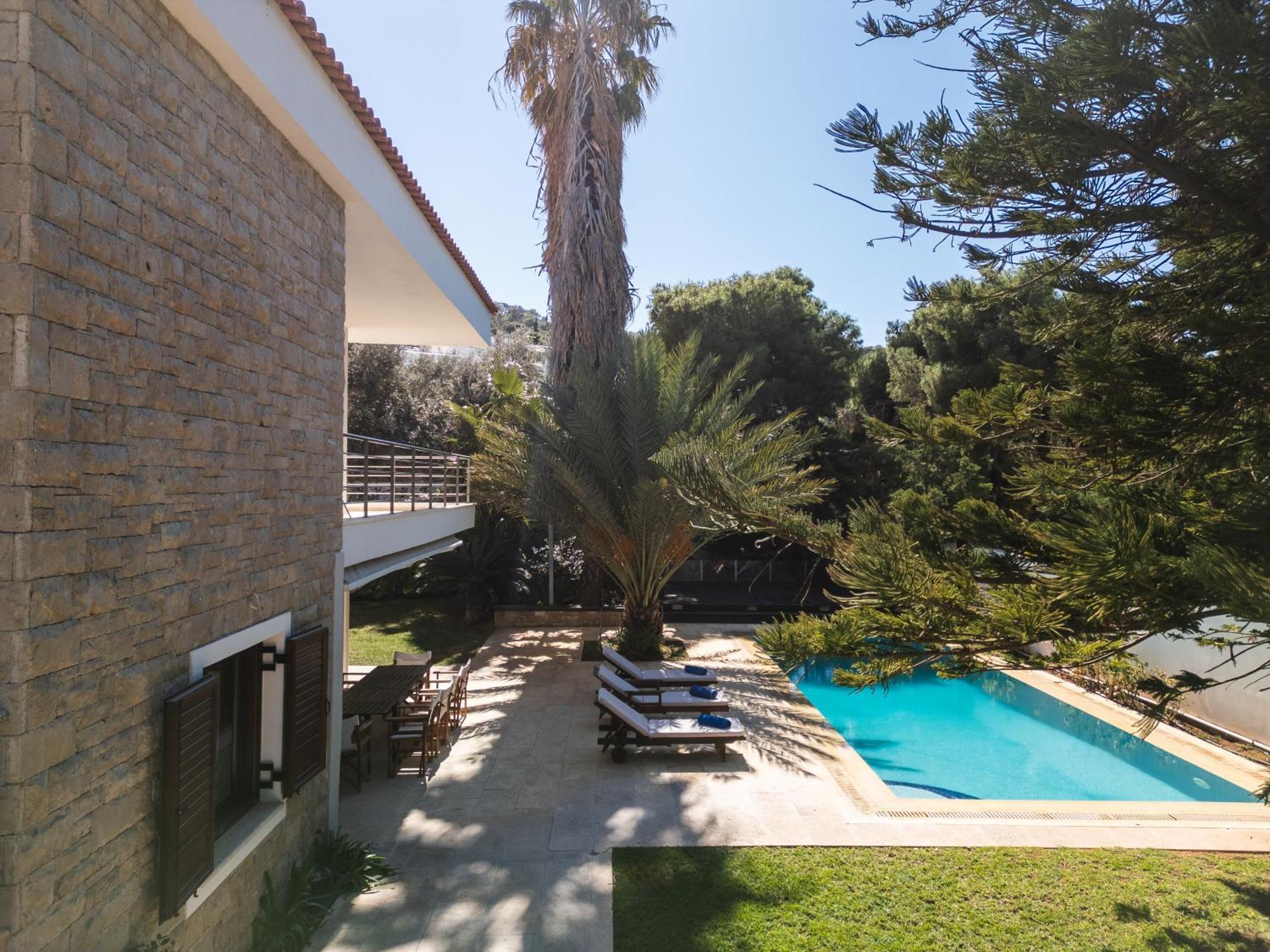 Villa Saronida Exterior photo